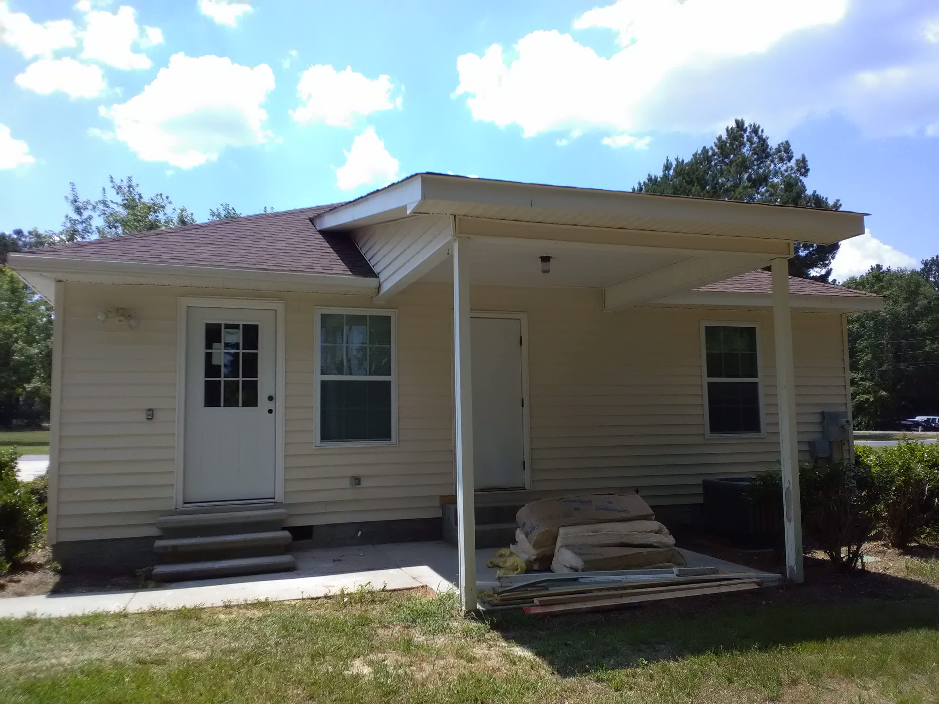 606 Windcrest Dr – photo 2