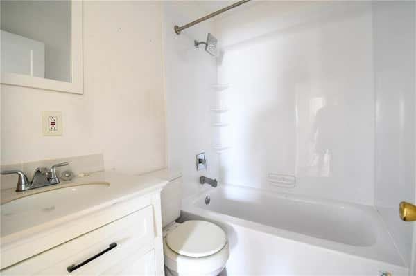 2701 Rose Drive – photo 4