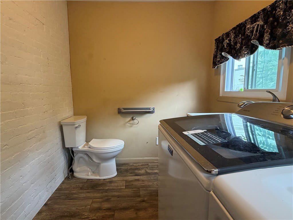 301 W Clinton Street – photo 4