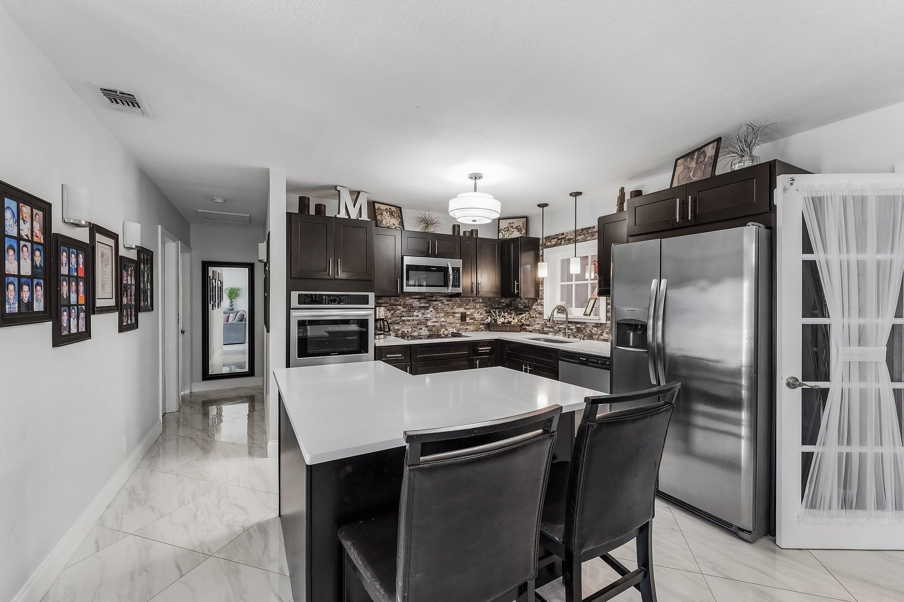 517 IBIS Drive – photo 2