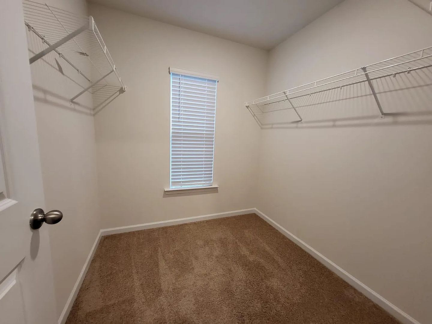 Room in 3 Bedroom Home at Guildford Hill Ln – photo 4