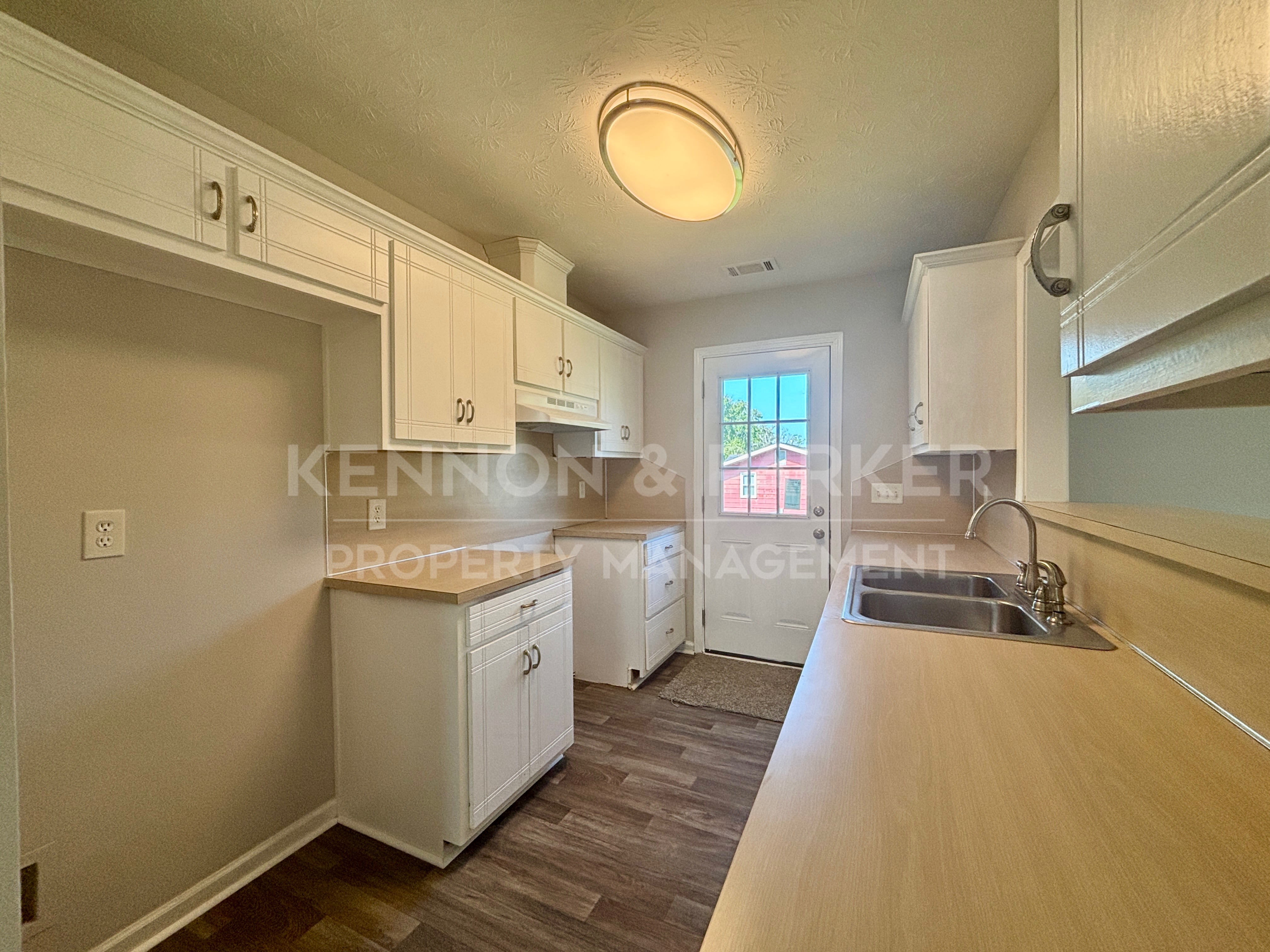 1527 21st St – photo 3