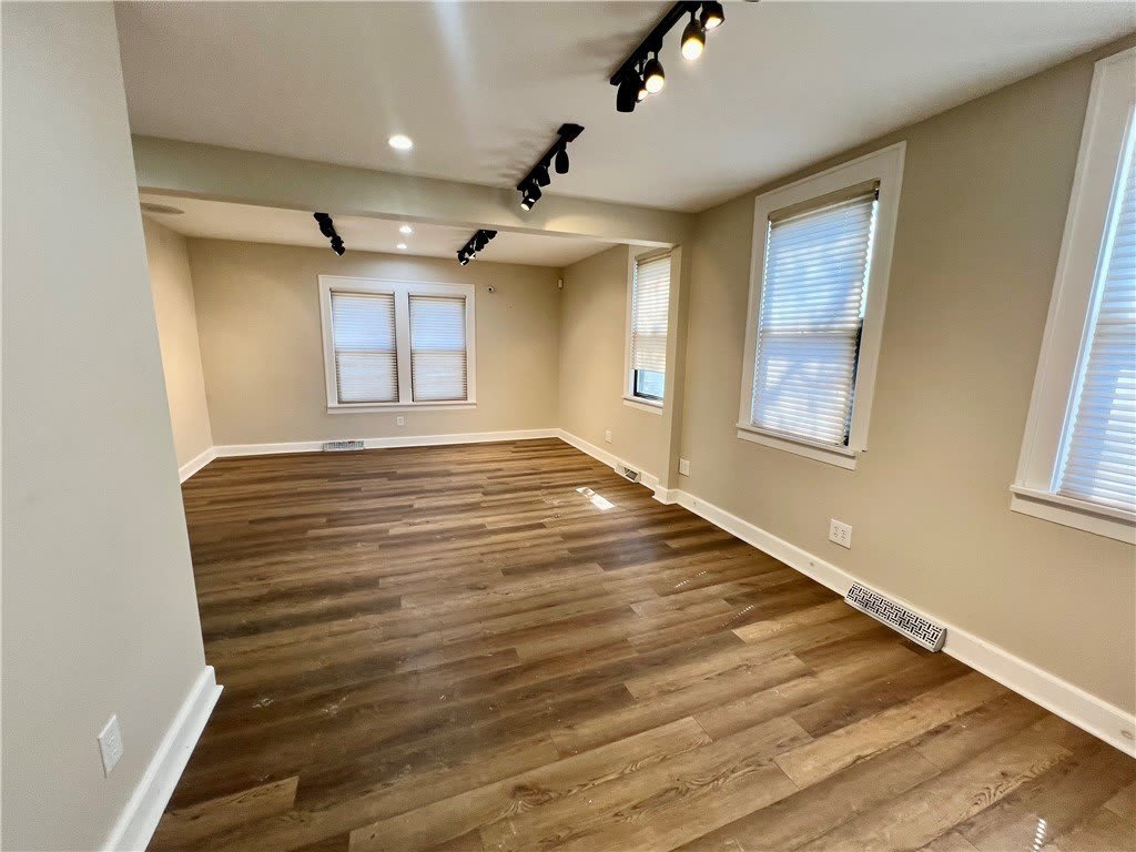 2 E Moody Ave – photo 3