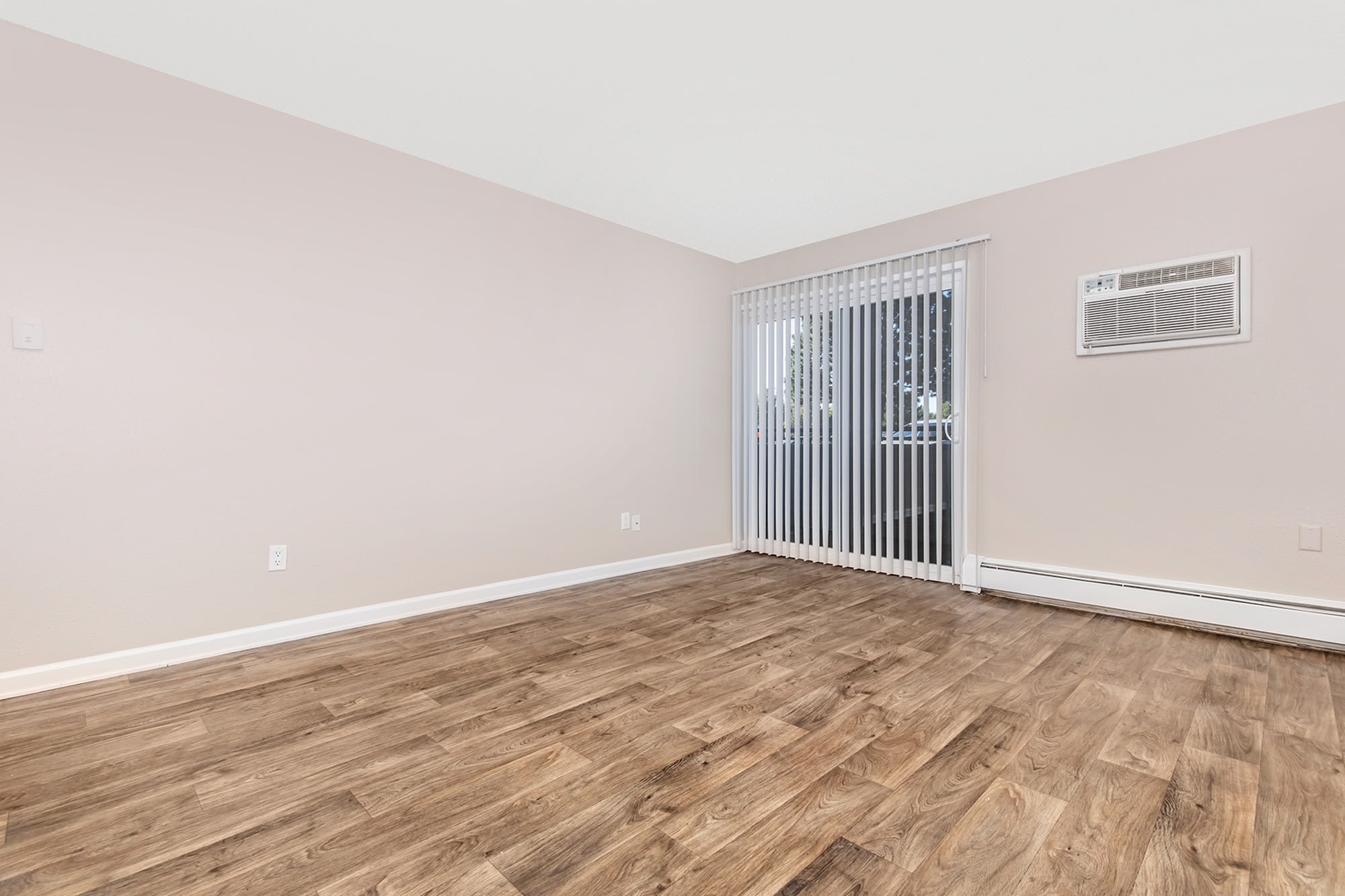 Central Heights Apartments – photo 1