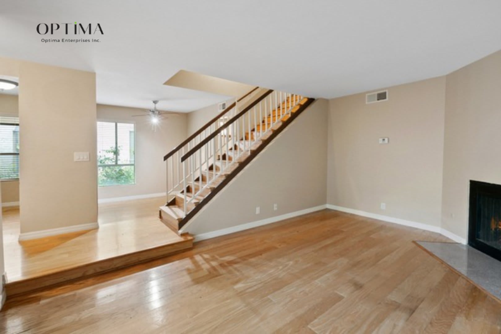Spacious 3BR Condo in Tarzana – Private 2-Car Garage & Resort-Style Amenities! – photo 1