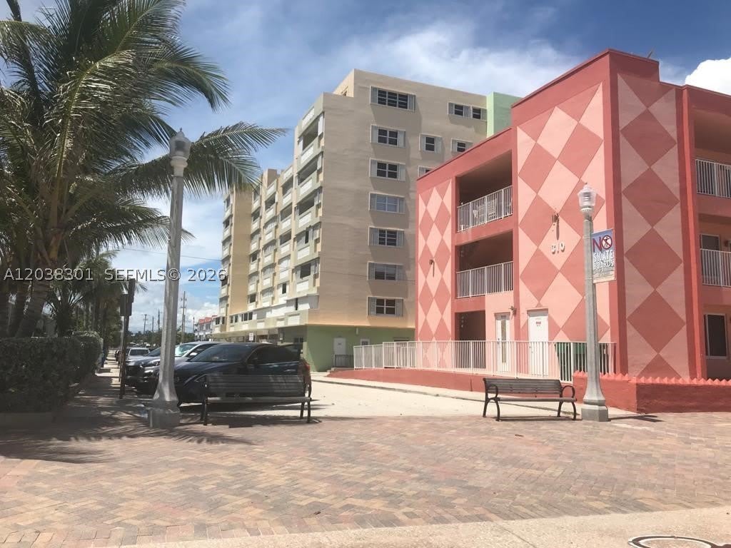 320 S Surf Rd – photo 3