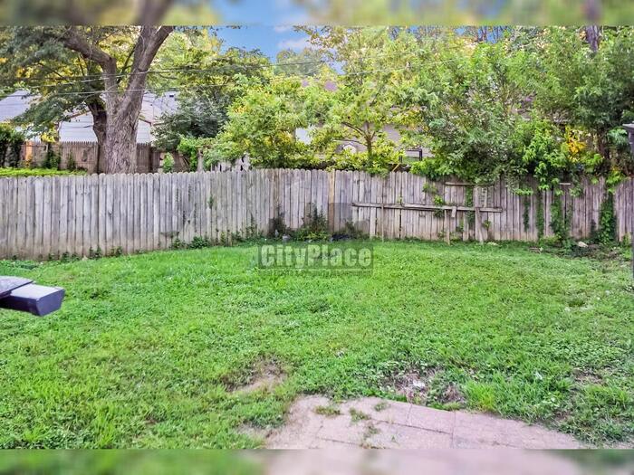 3202 Macarthur Lane – photo 5