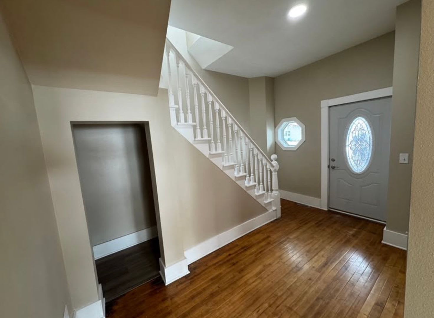 Newly Updated 5 Bedroom 2 Bath Home Spacious Modern Move In Ready – photo 5