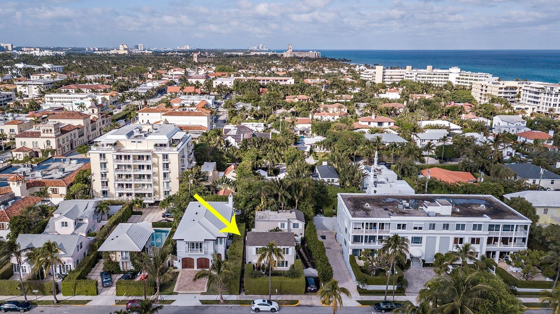 155 Peruvian Avenue – photo 1
