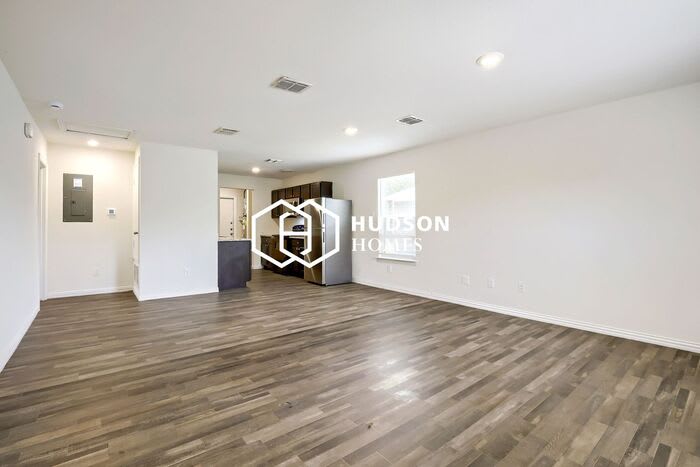 905 Olive Street – photo 5