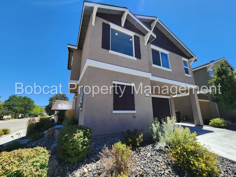 3487 E Garden St – photo 2