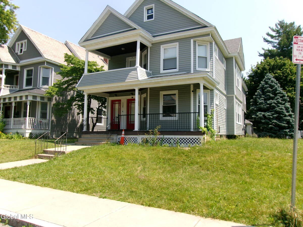 1338 Parkwood Boulevard – photo 1