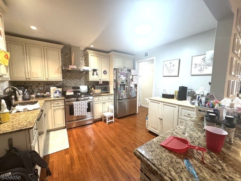 34 Tower Rd – photo 3
