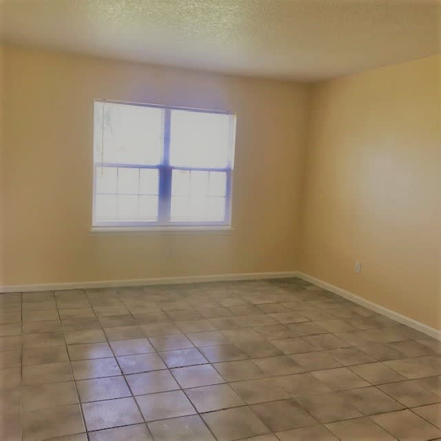 742 Leopard Court – photo 4