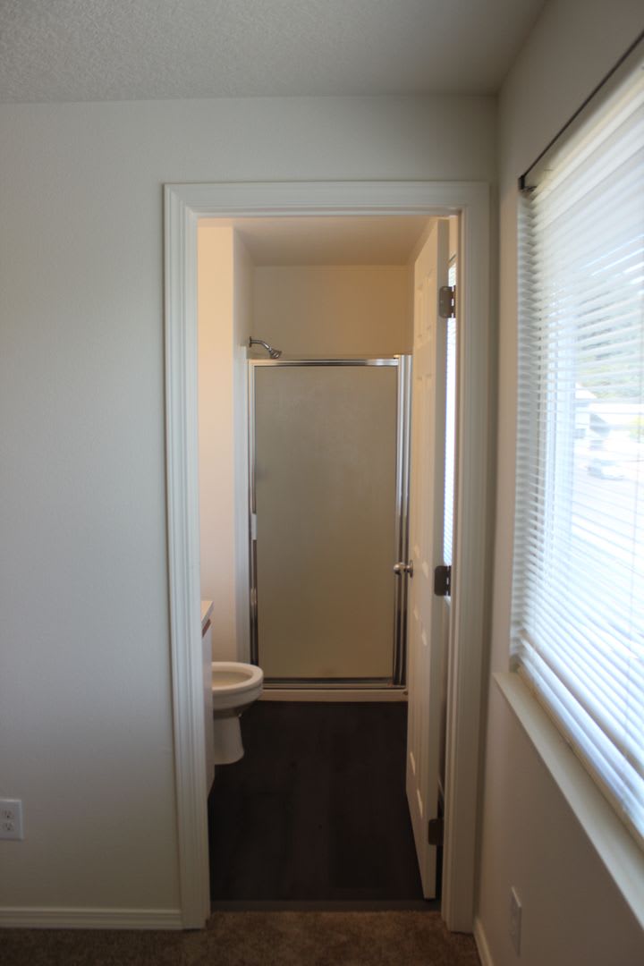3 bedroom, 2 1/2 bath home in quiet Scappoose neighborhood near parks – photo 5