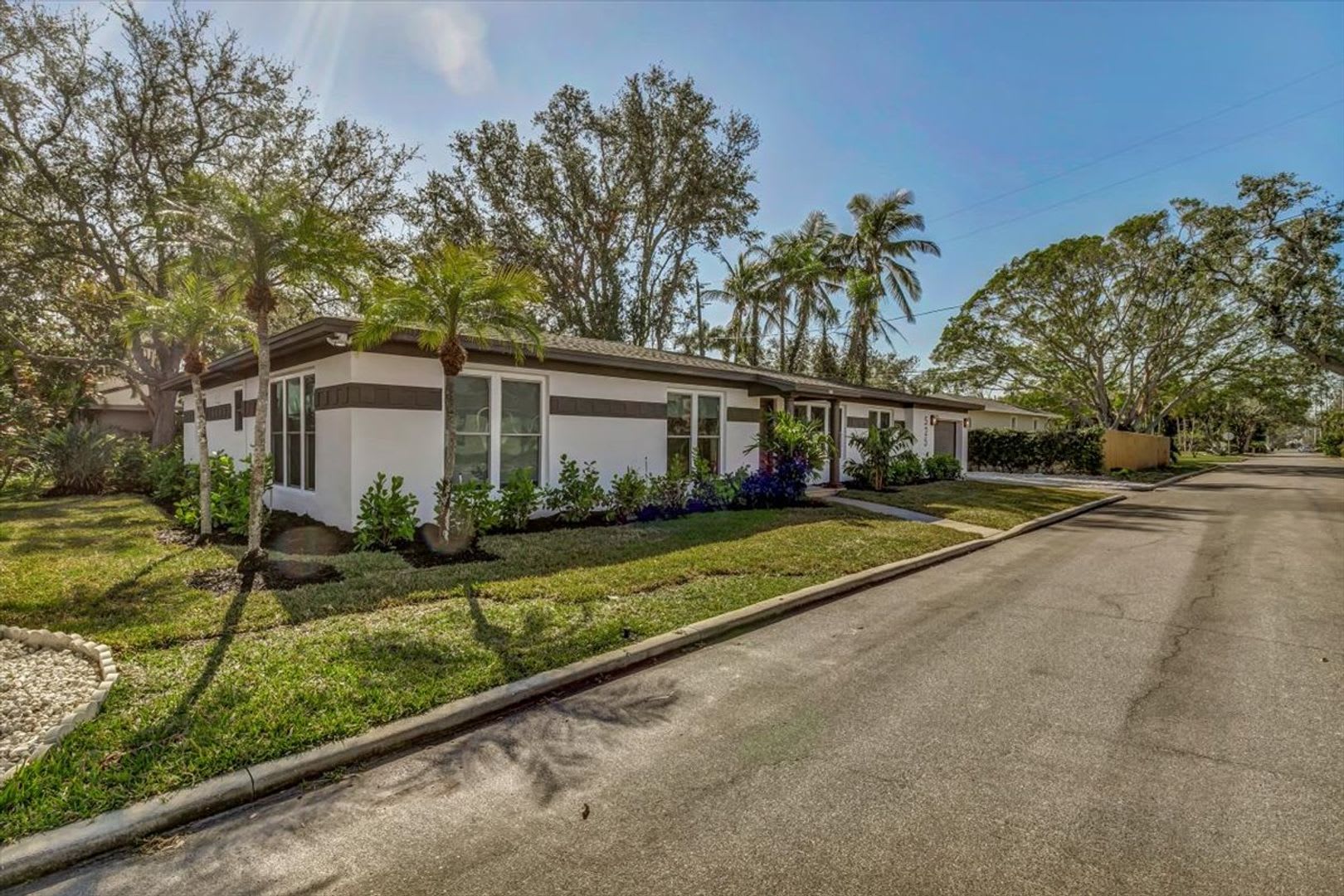 Fully Remodeled Snell Isle Luxury Home – photo 1