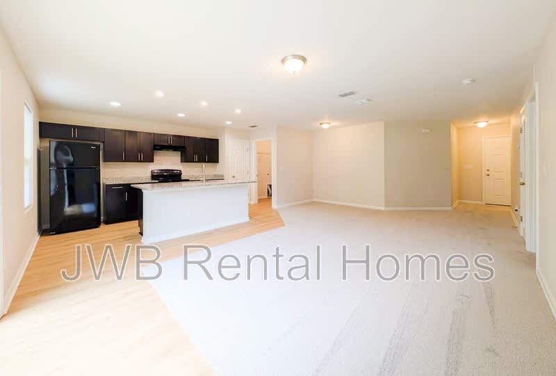 8039 Vining St – photo 3