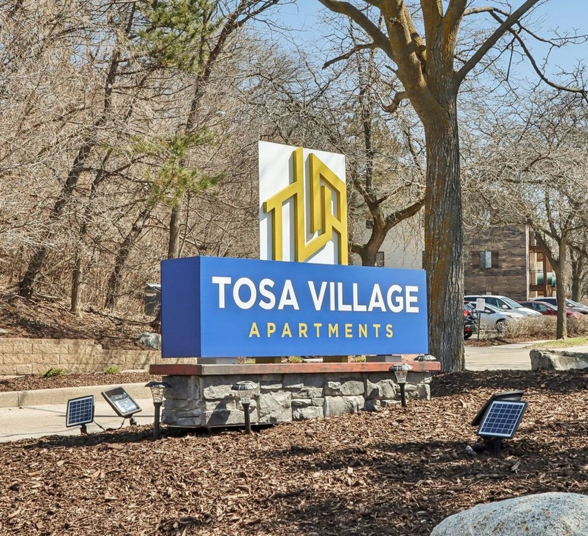 Tosa Village Apartments – photo 2