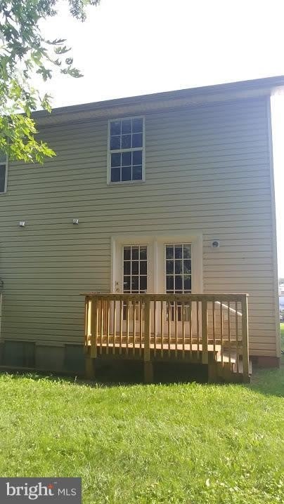 649 Spencer Street E – photo 2