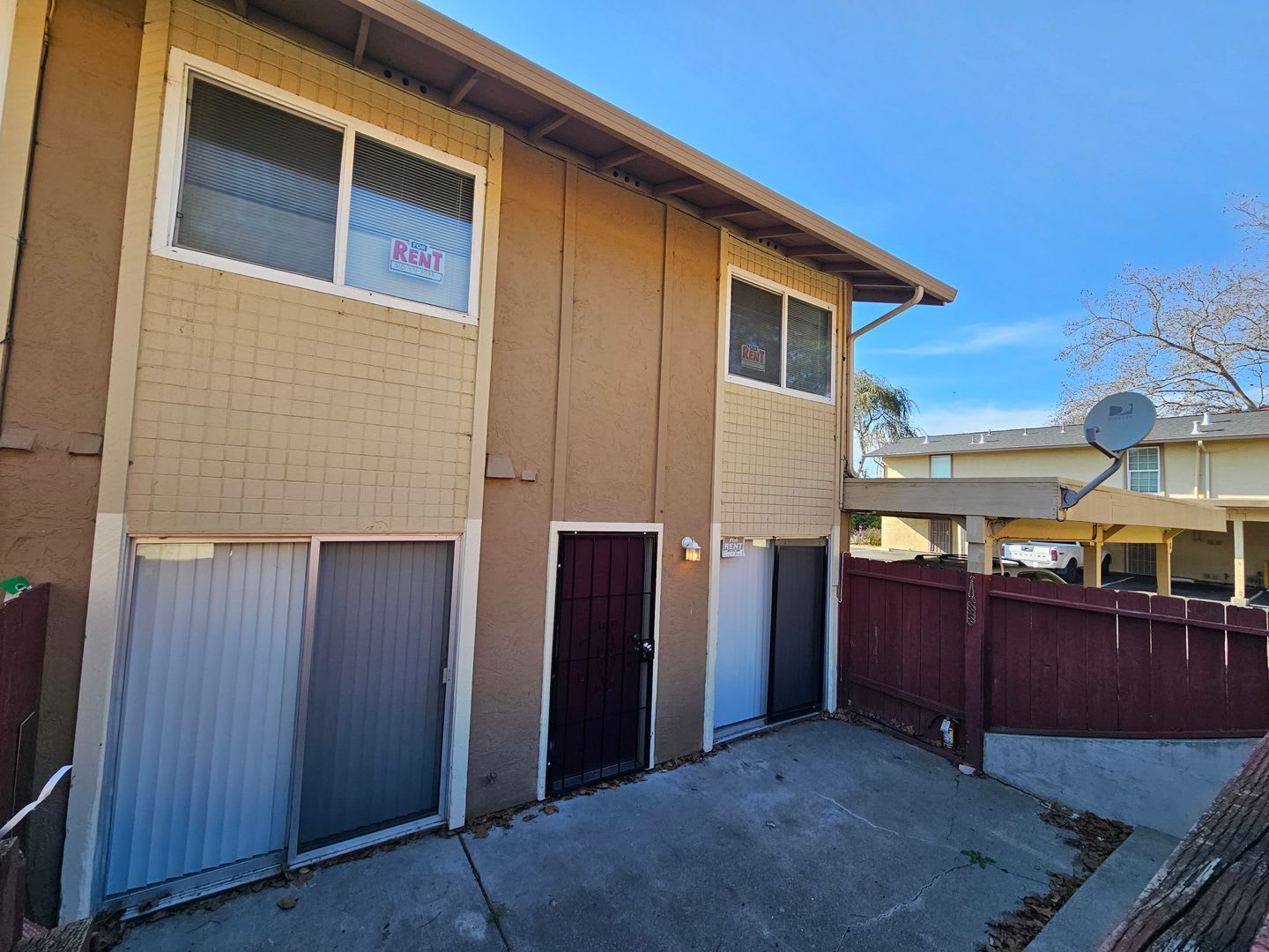 Sunny and Bright 2 Bedroom Townhome in Vallejo CA – photo 1