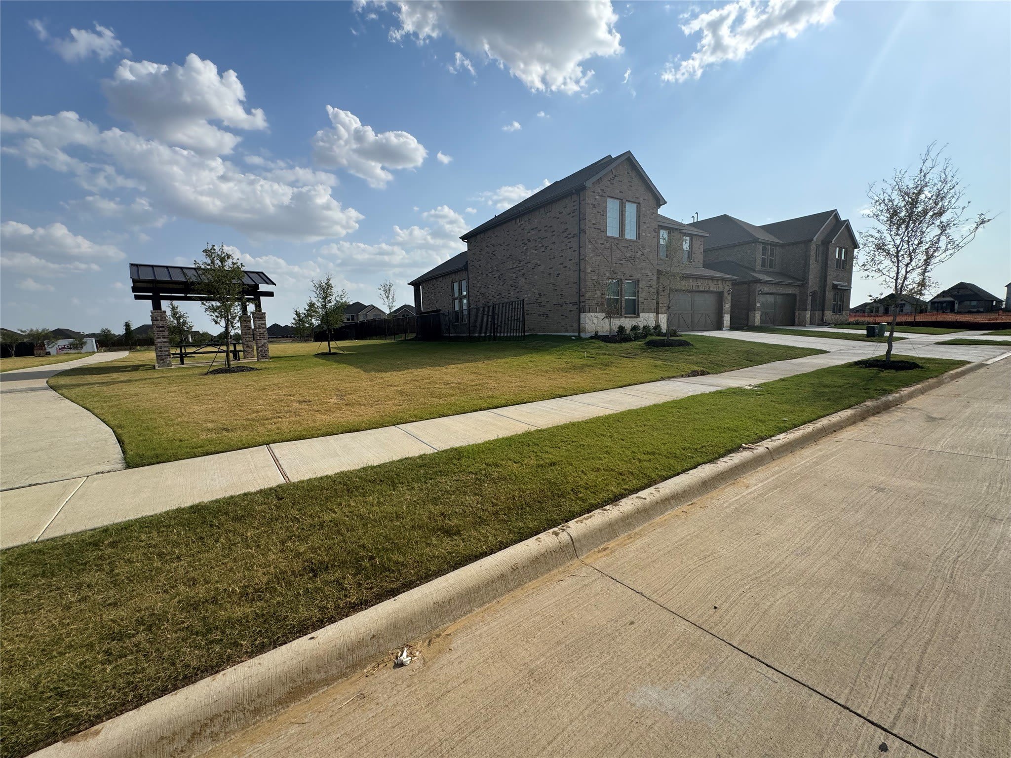 2516 Grapevine Way – photo 3