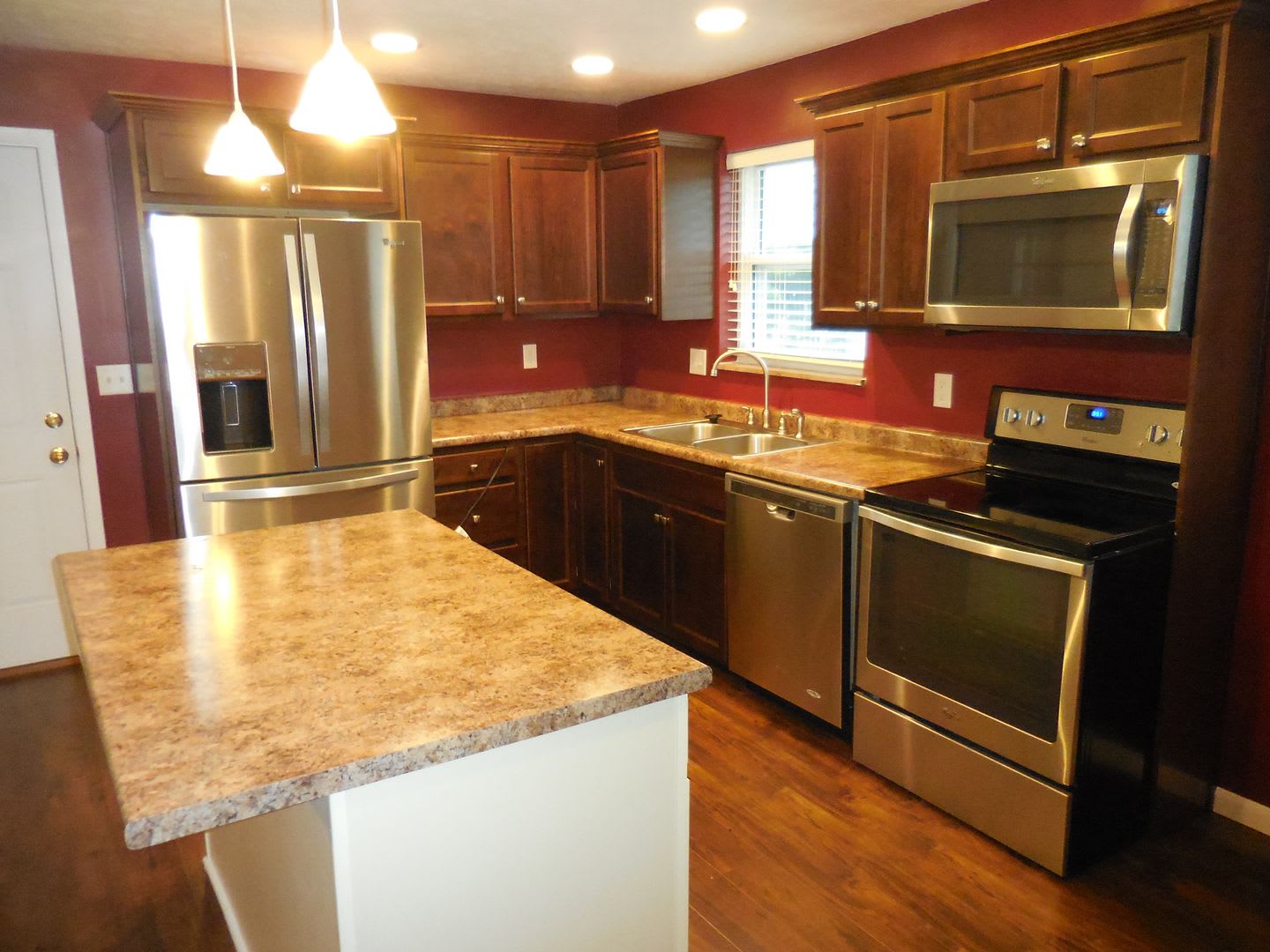 Gorgeous Two Bedroom/Two Full Bath Renovated Home In Kettering w/Full Finished Basement – photo 3