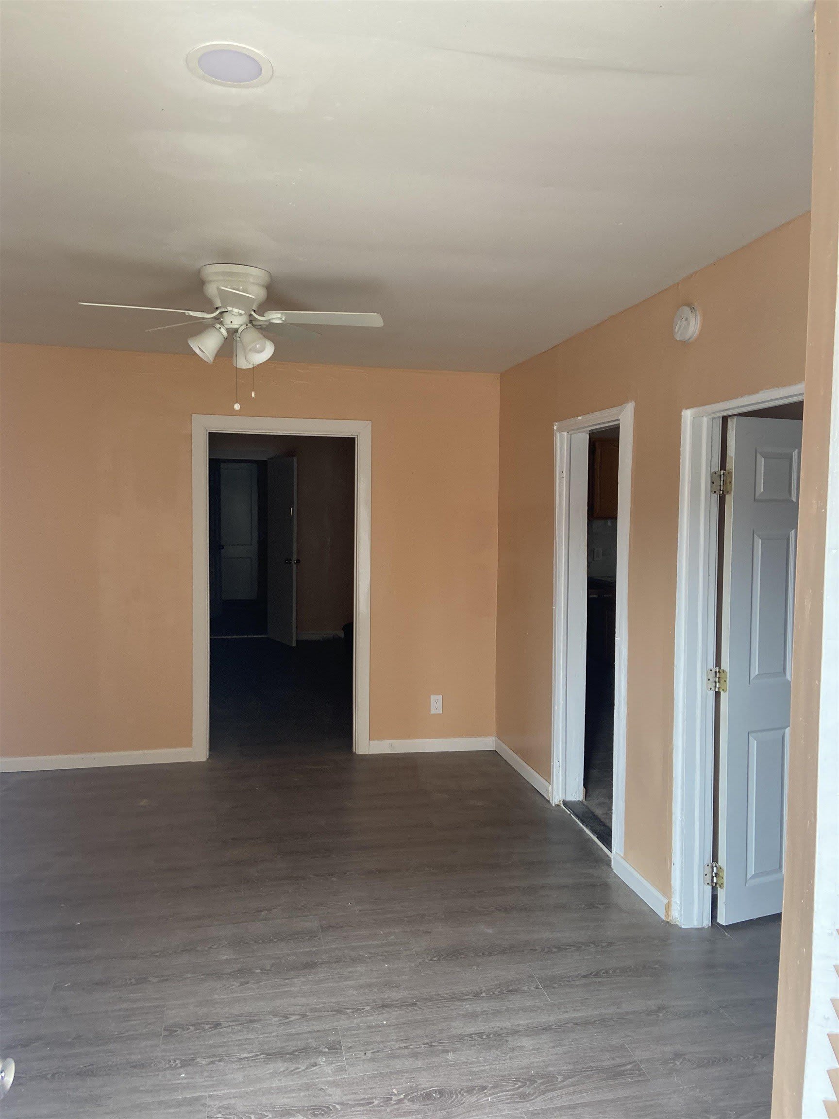 191 Danforth Ave – photo 3