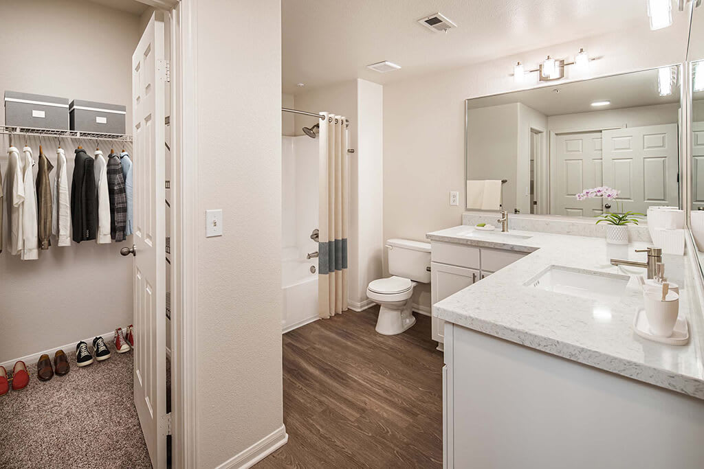Sierra at Otay Ranch Apartments – photo 5
