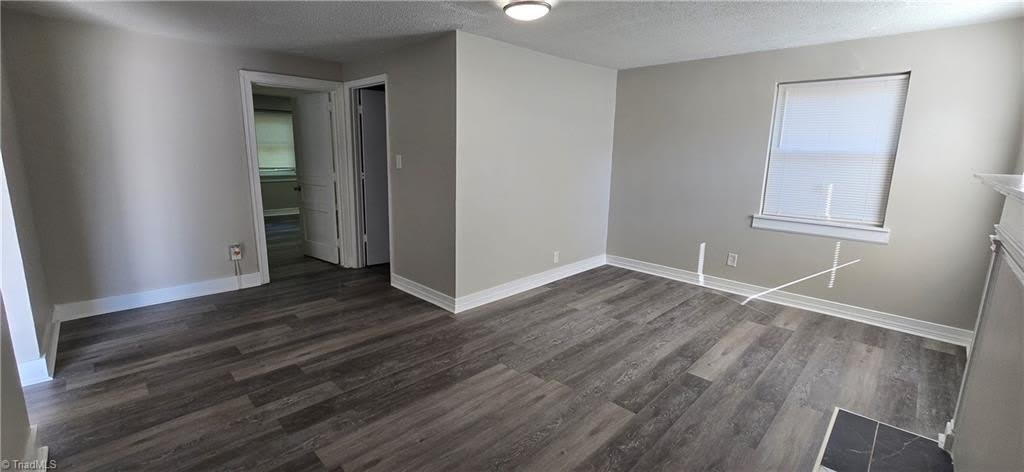 2912 Woodleigh Street – photo 3