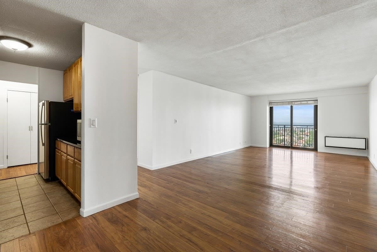 7855 BLVD E – photo 4