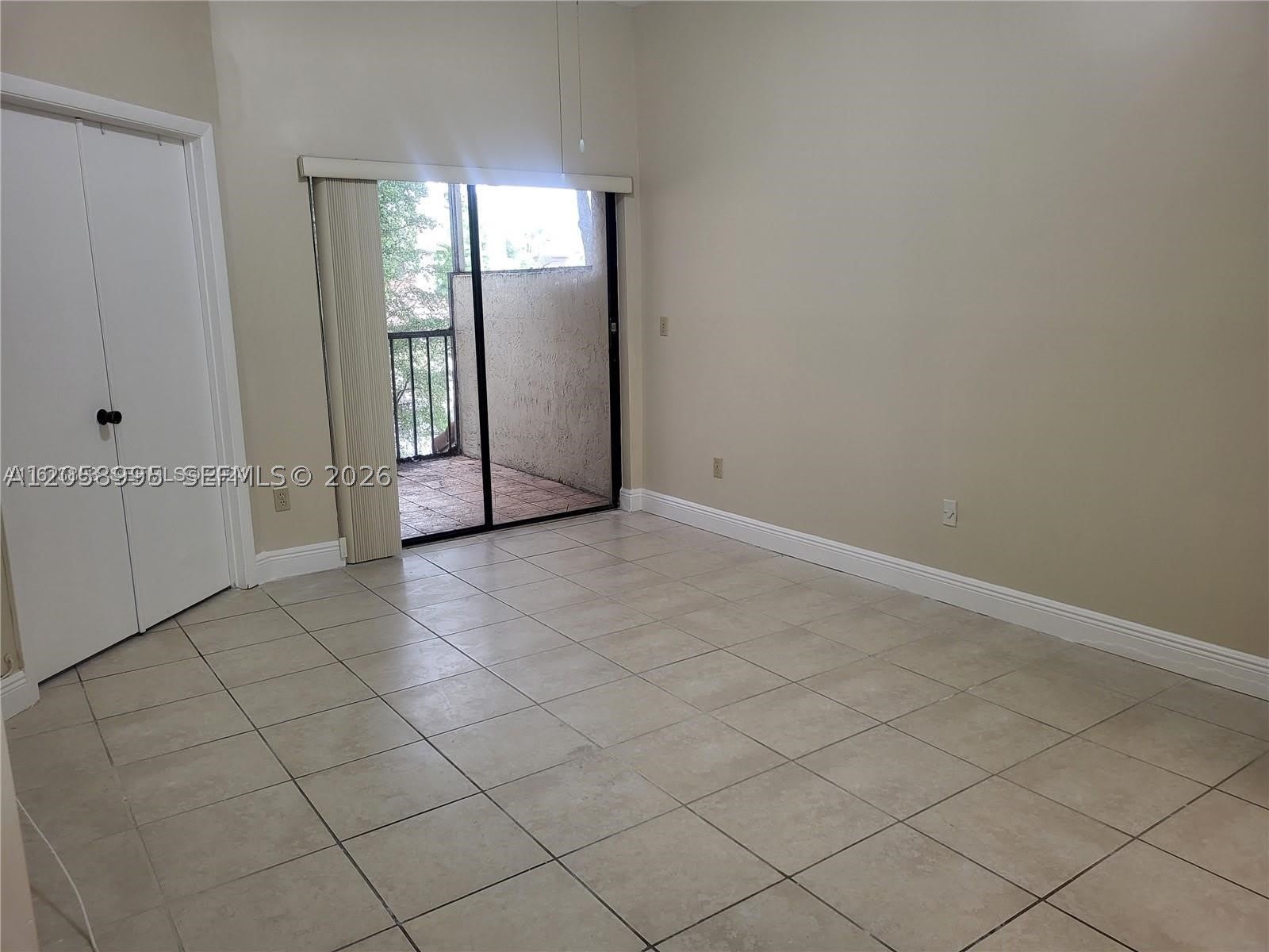 9843 SW 138th Ave – photo 4