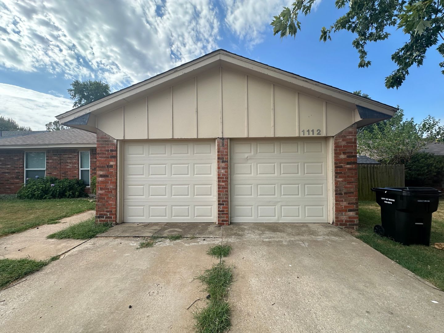 3 Bed, 2 Bath Brick Home w/2 Car Garage – photo 5