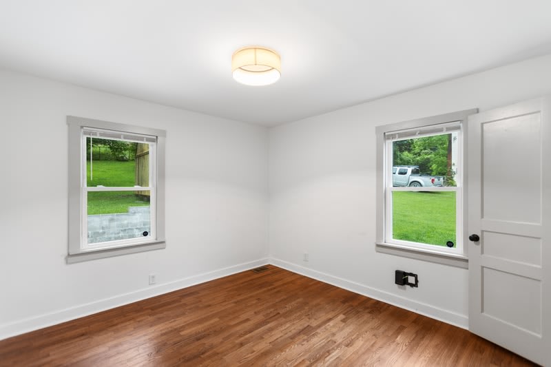 2123 Fenwood Drive – photo 3