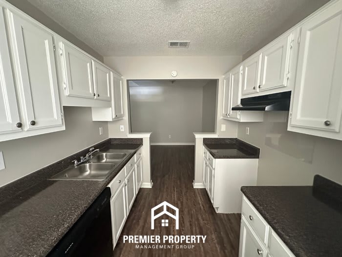 2210 Curbertson Cove – photo 5