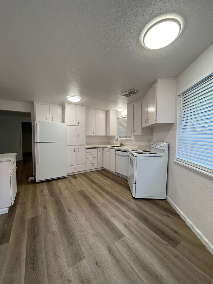 7022 Citrine Lane Southwest – photo 4
