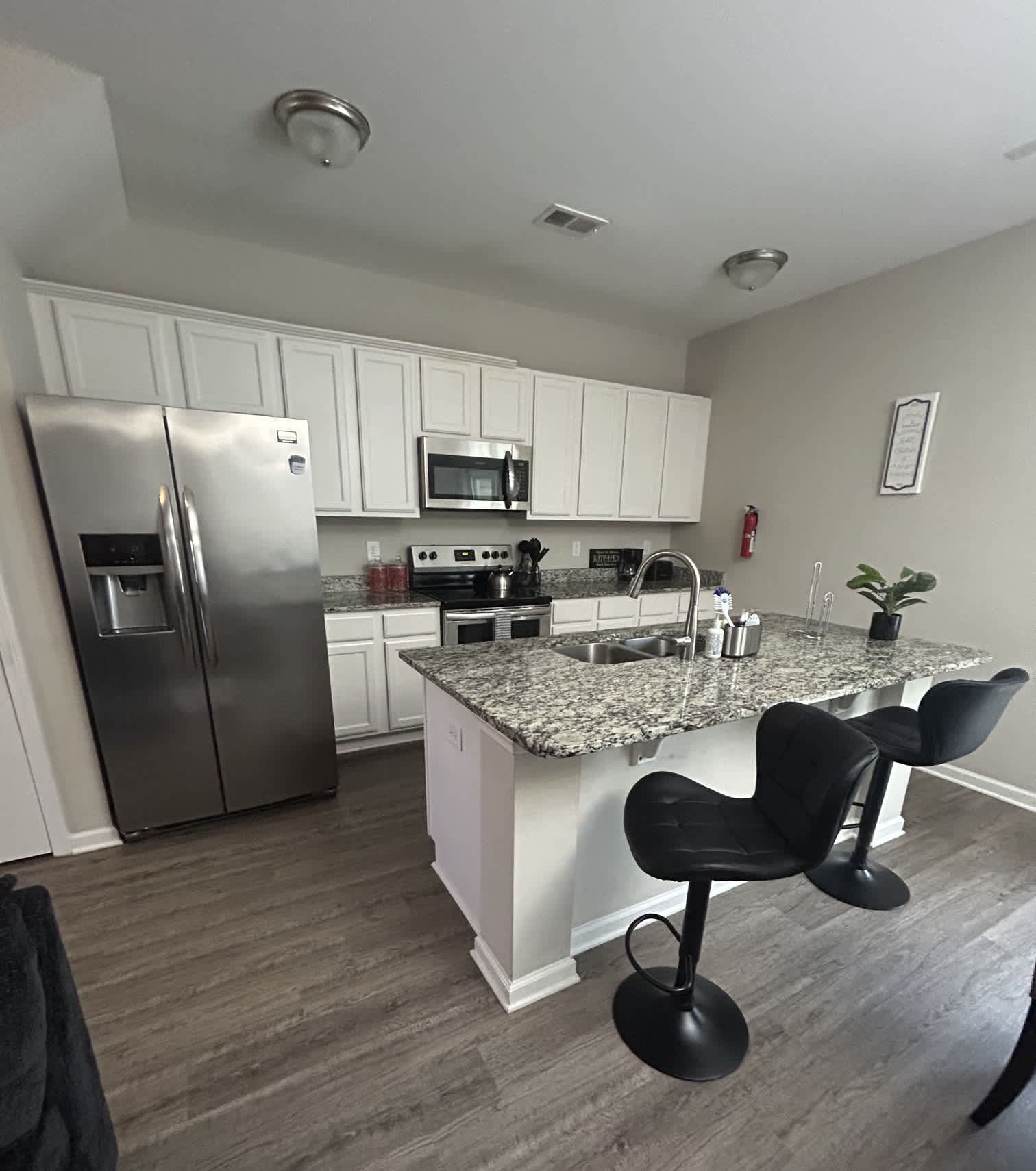 139 Hunters Grove Dr – photo 2