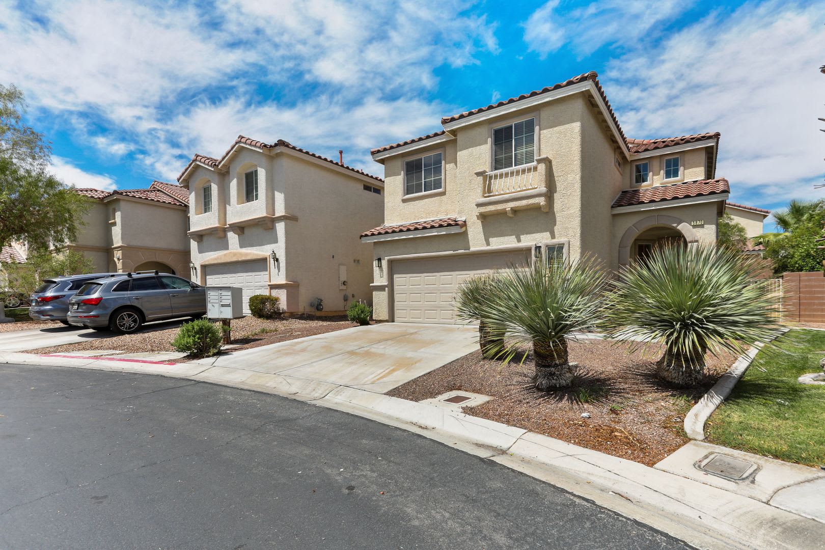 Beautiful Southwest Vegas 3 Bedroom Home – photo 3
