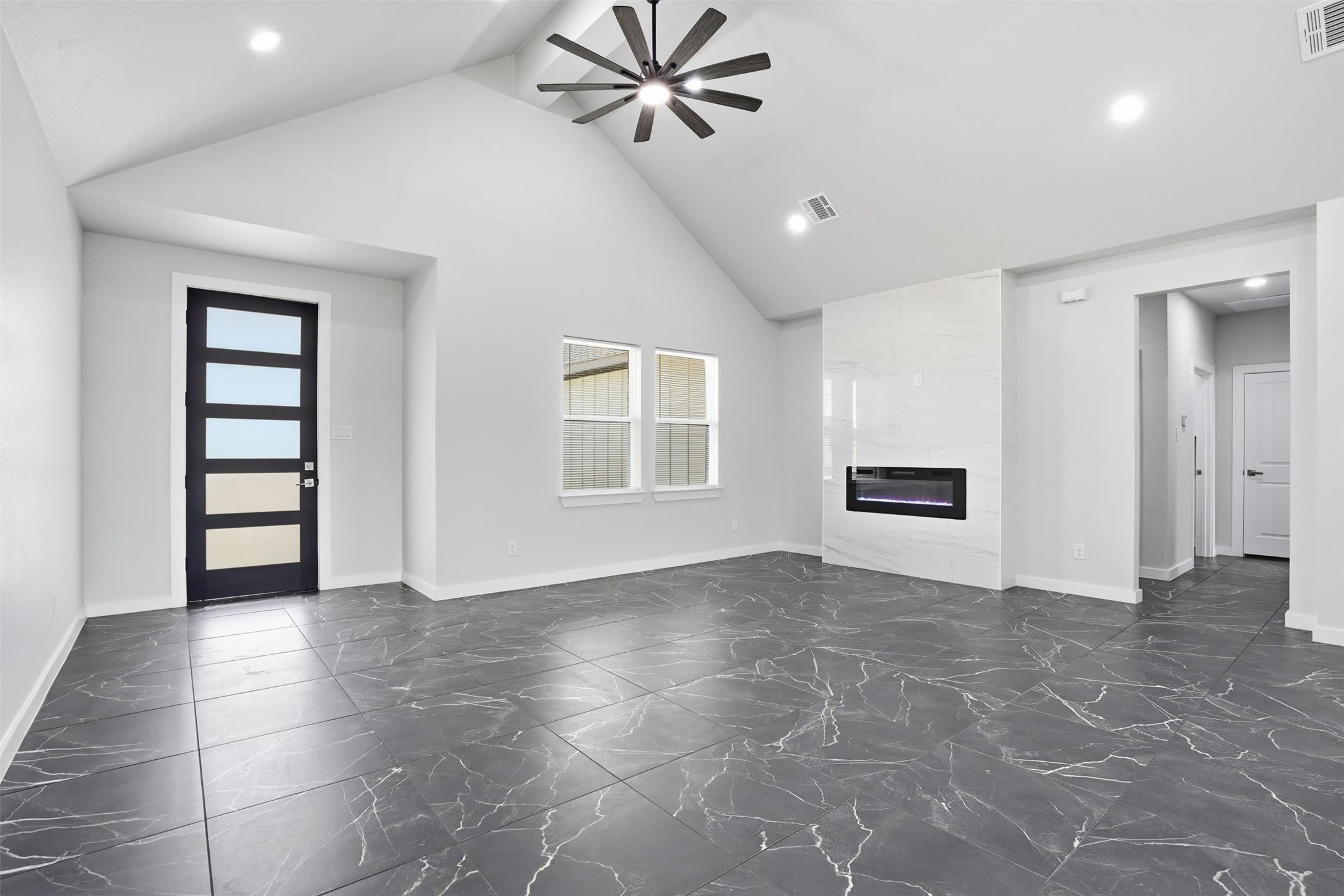 544 Highview Court – photo 4