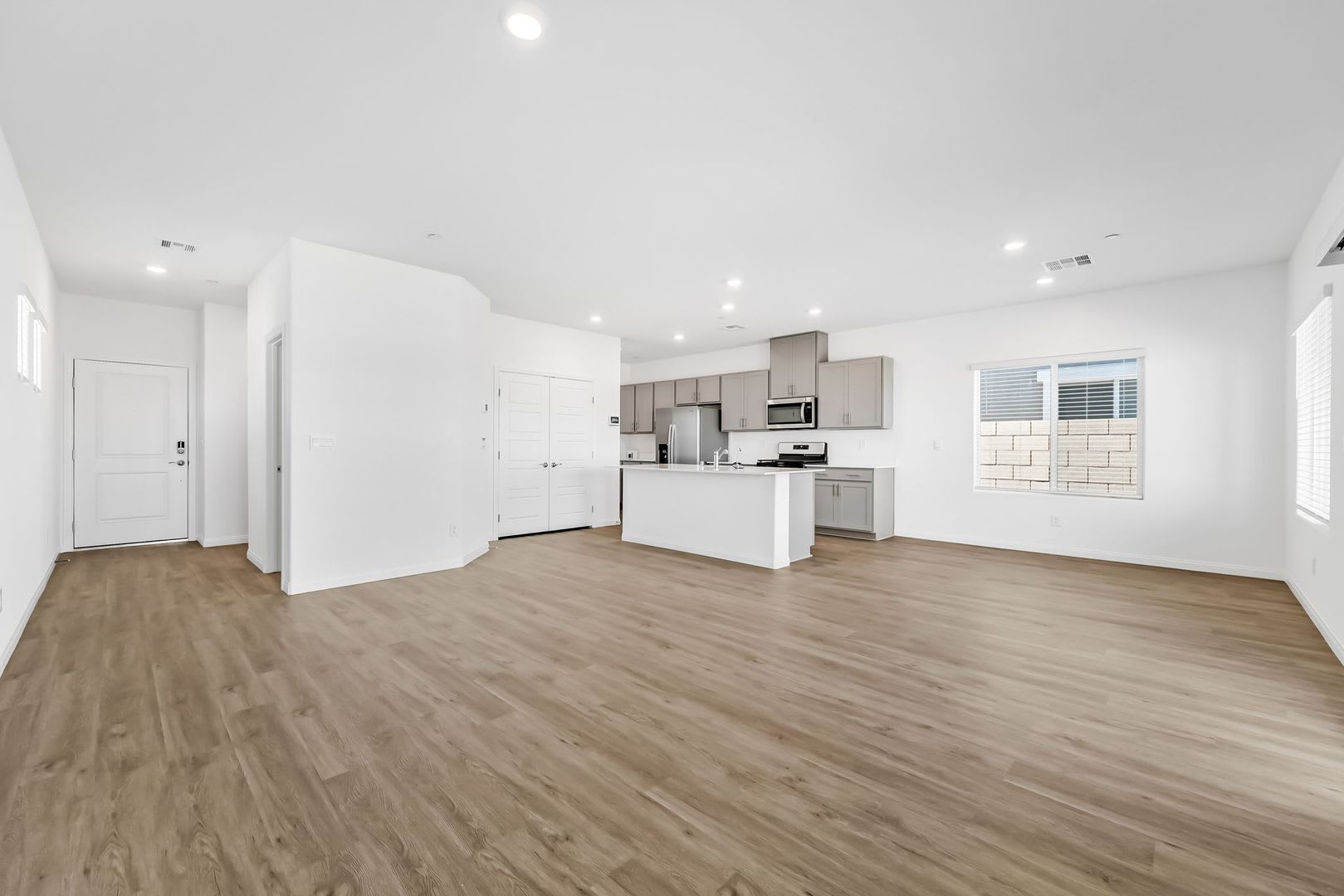Modern Cadence Living with Designer Finishes & Open-Concept Style! – photo 4