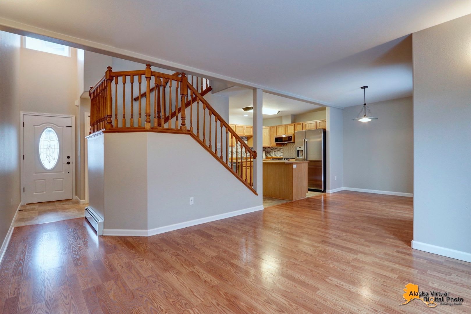 Amberwood Park Homey Townhouse With Fenced Backyard – photo 2