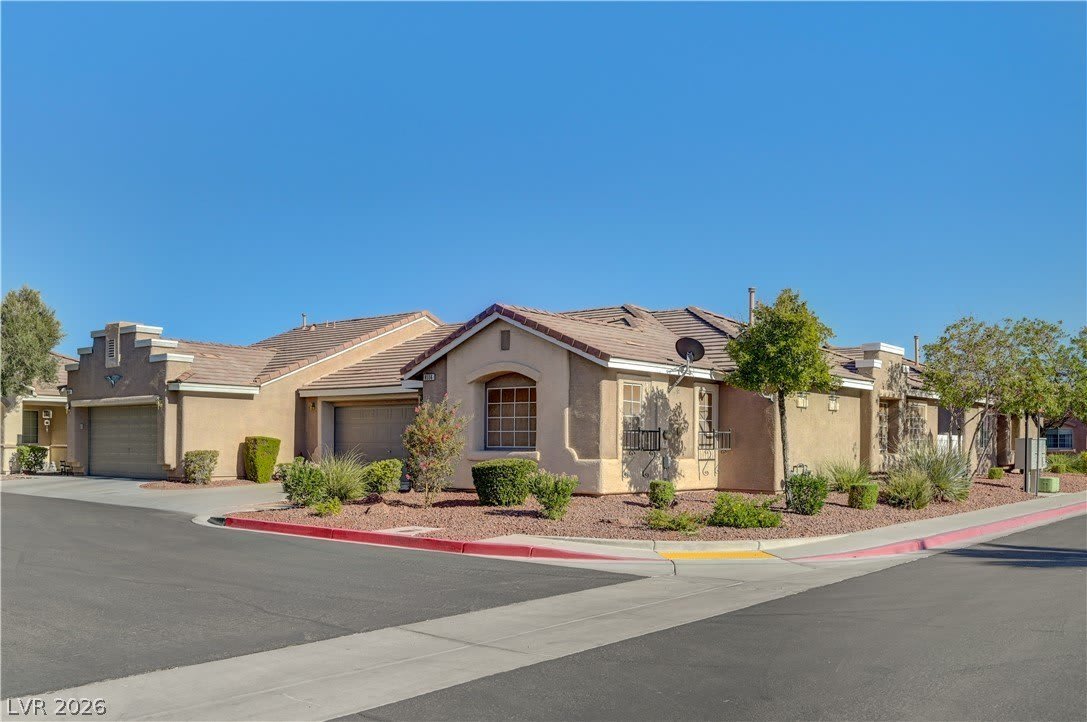 8556 Lakota Street – photo 1