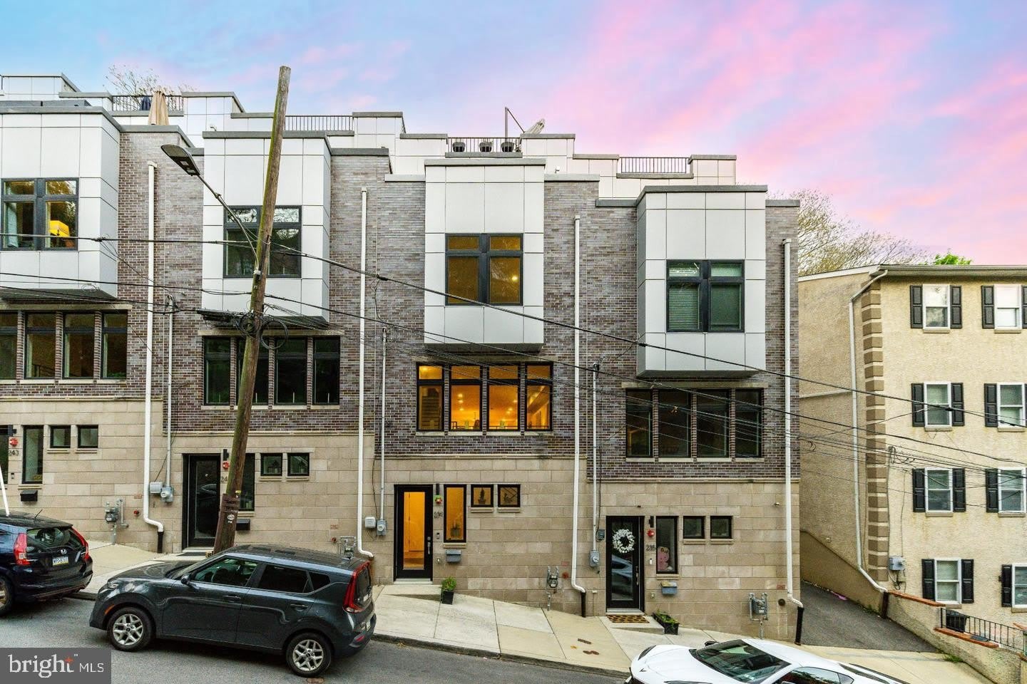 239 Lyceum Ave – photo 1