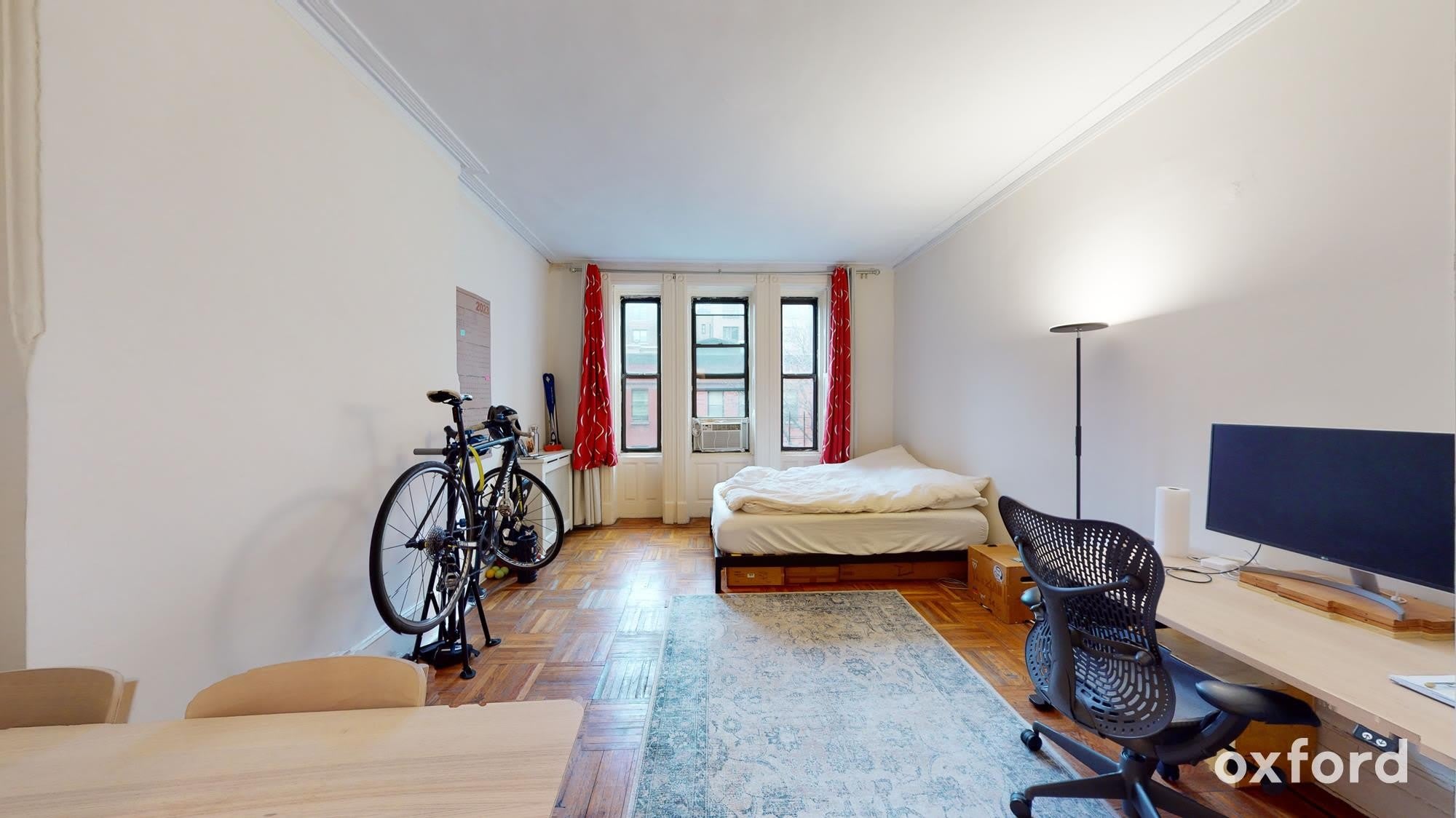 116 W 69th Street – photo 1