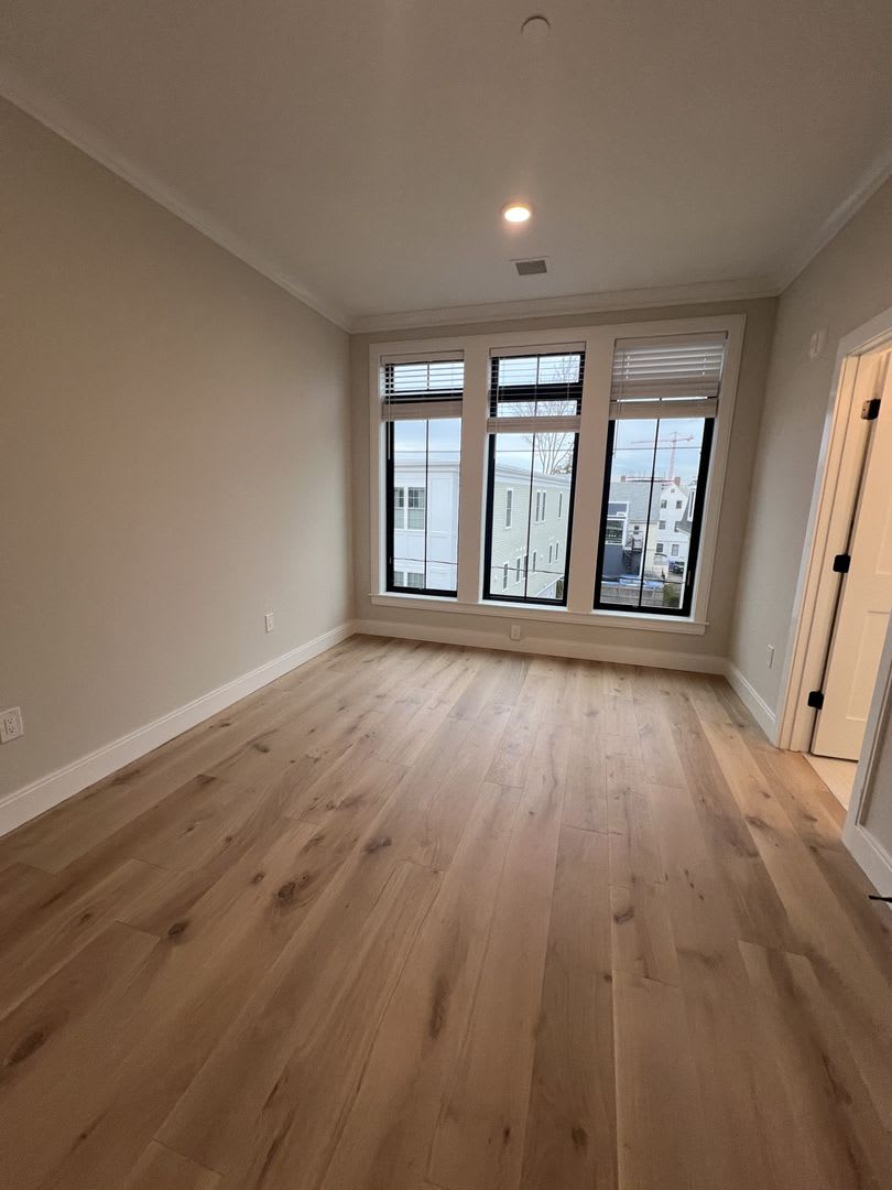 Allston 4.5 Bed / 3 Bath – No Broker Fee – New Construction – 9/1 – photo 4