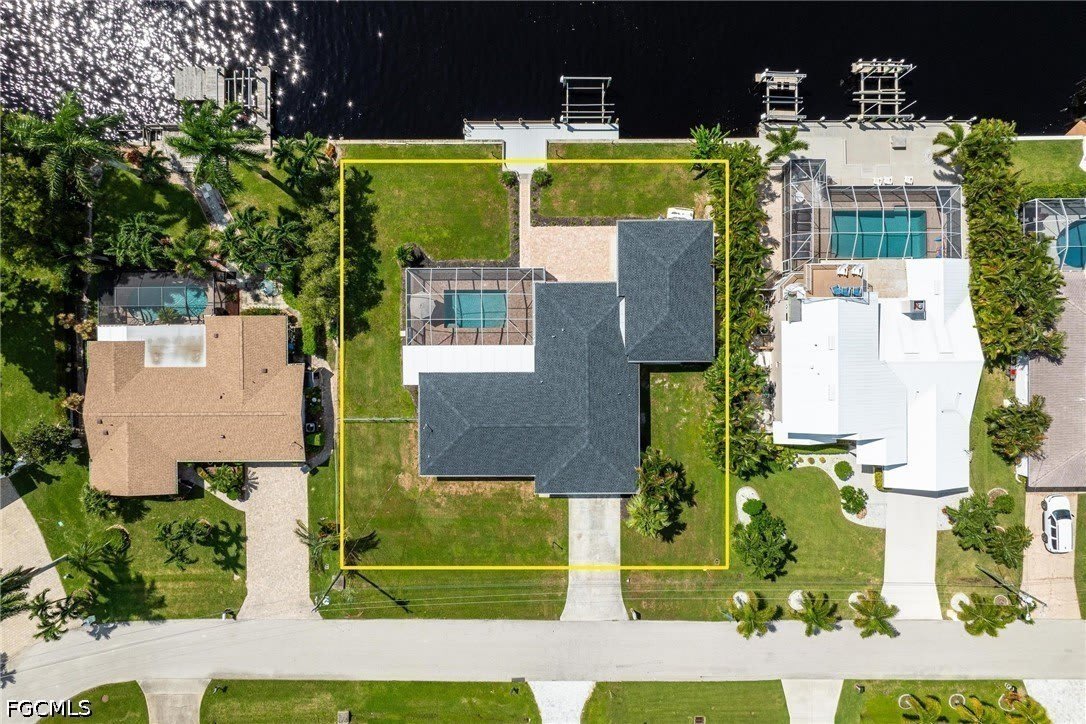 4930 Edith Esplanade – photo 3