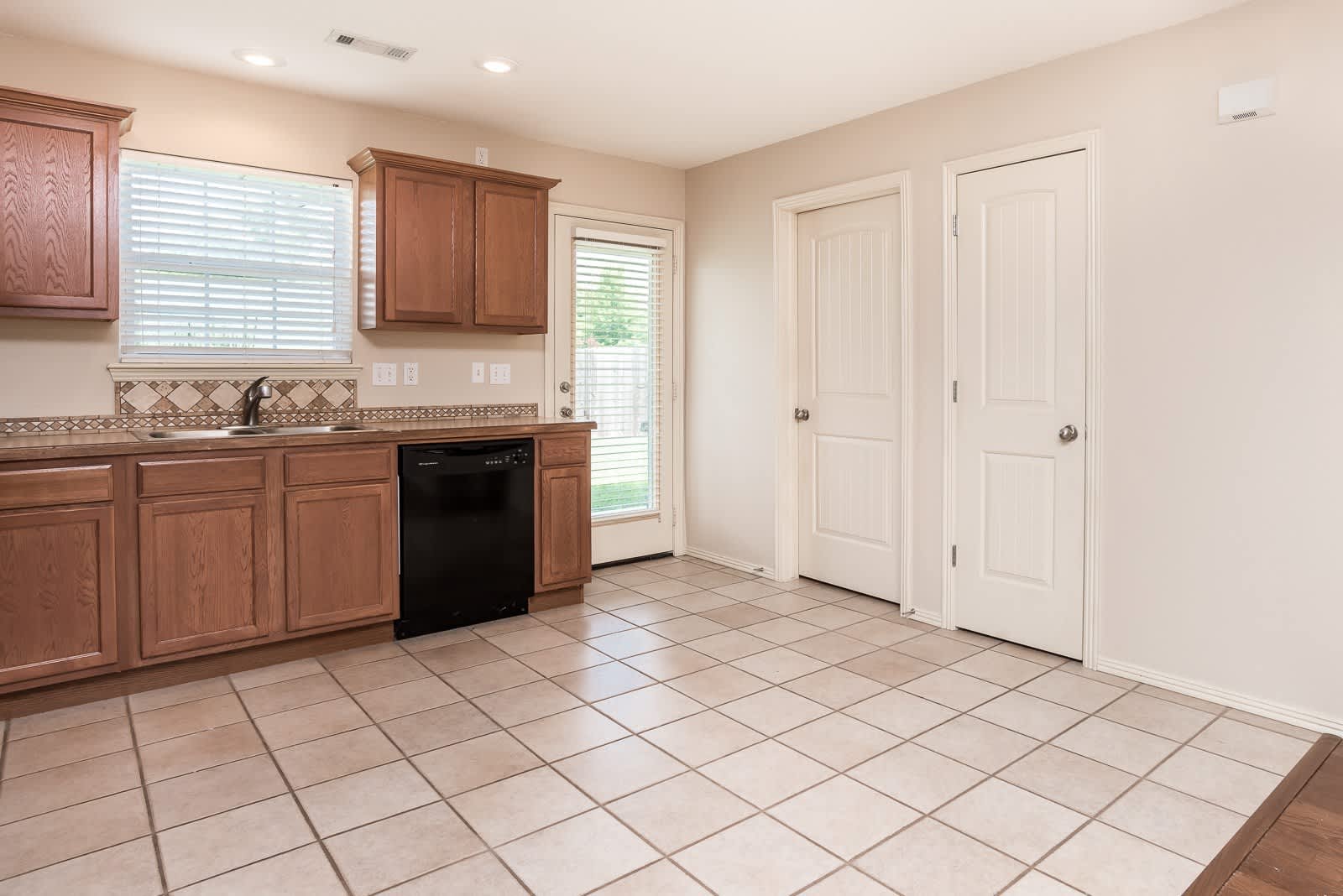 Appliances Included! – photo 5