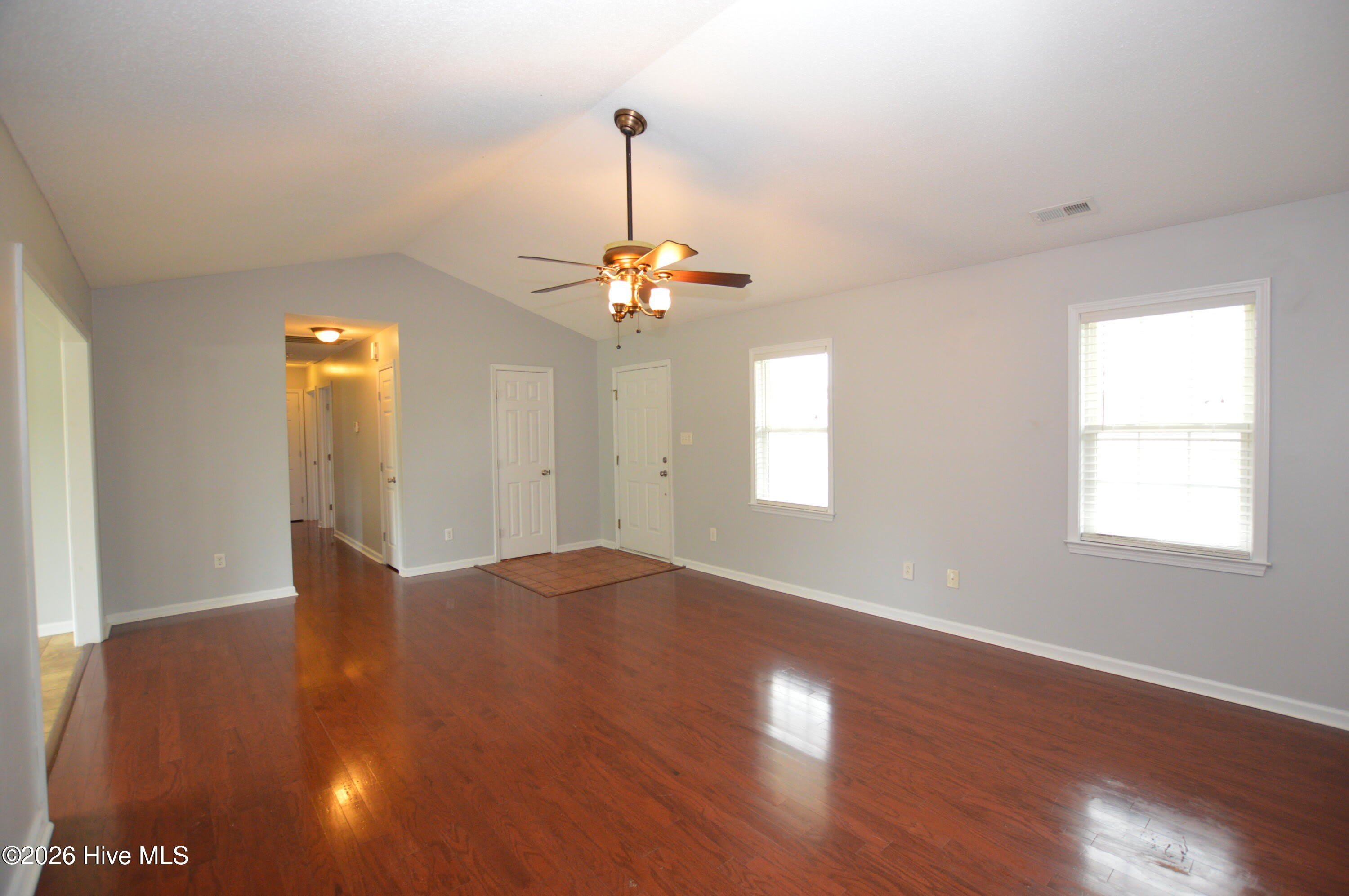 107 Esquire Drive – photo 3