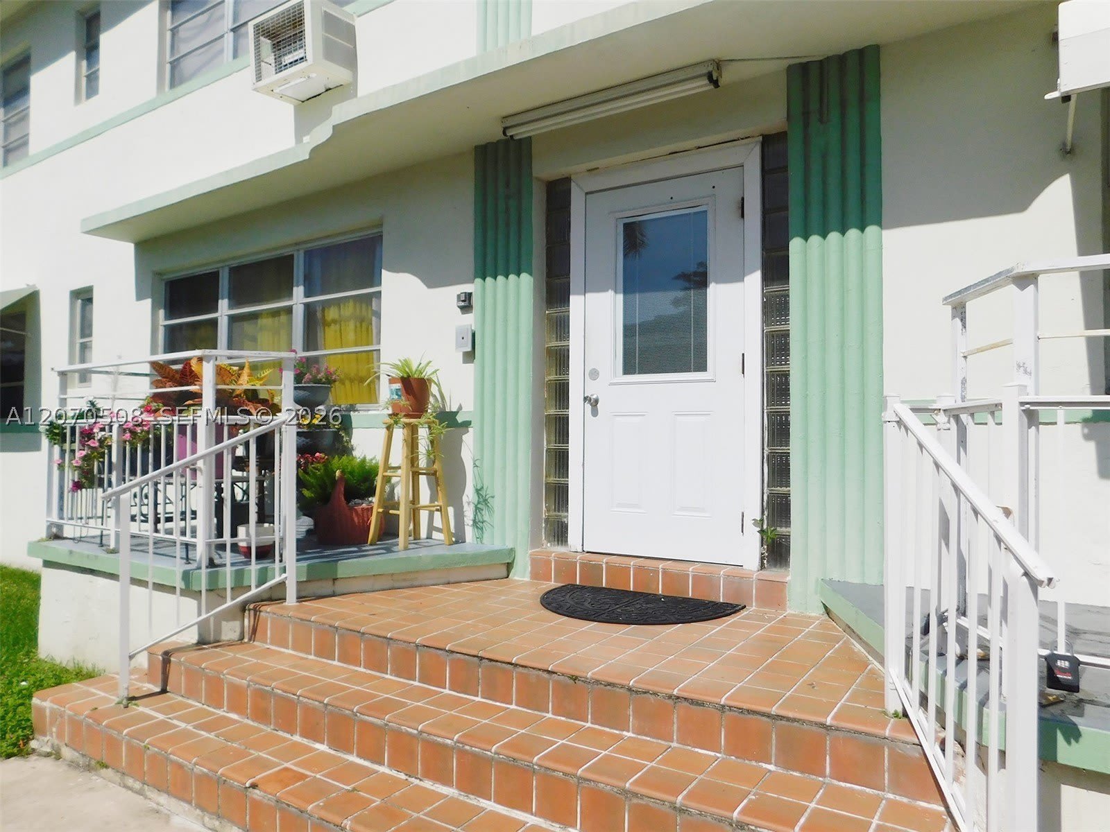 1735 Marseille Dr – photo 3