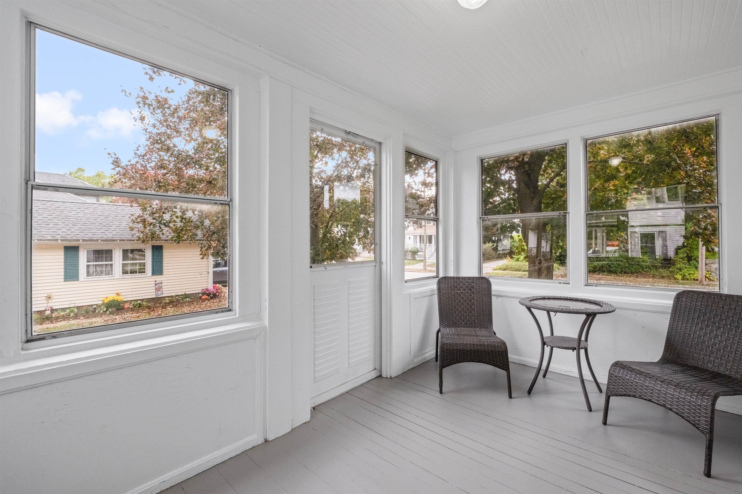 989 Union Street – photo 5