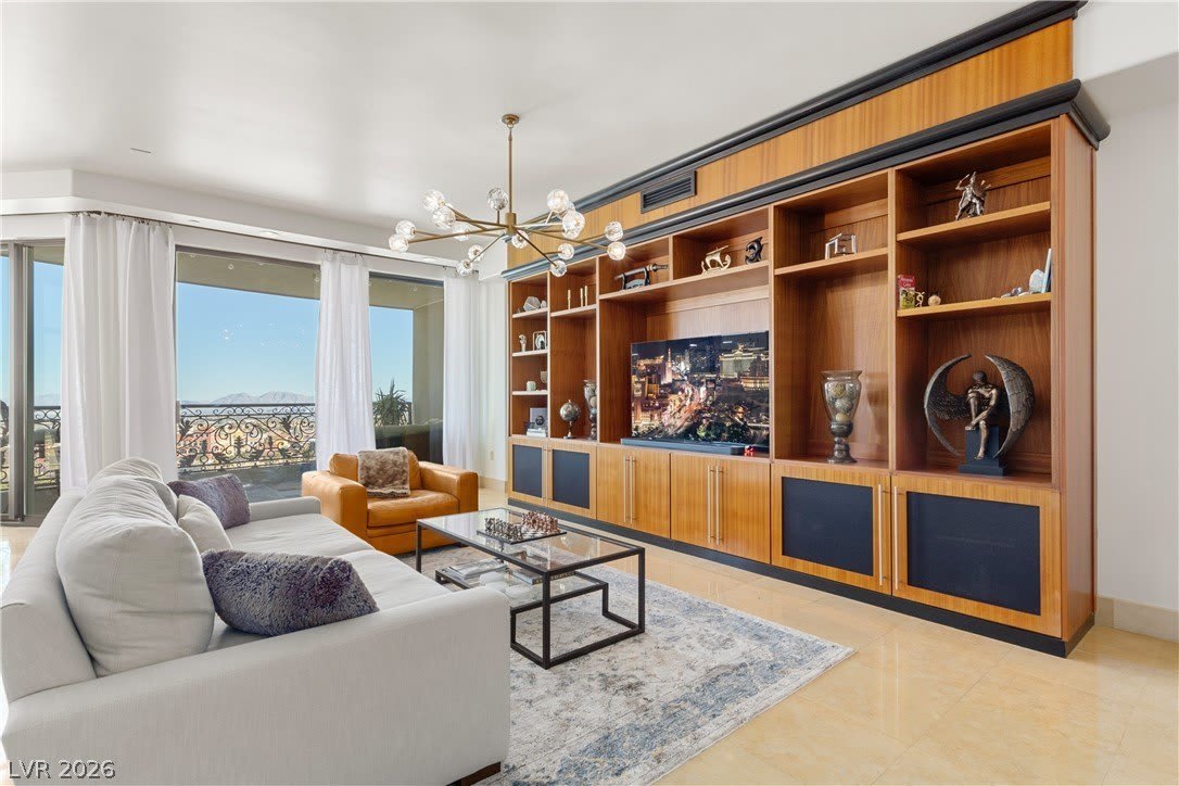 9103 Alta Drive – photo 1